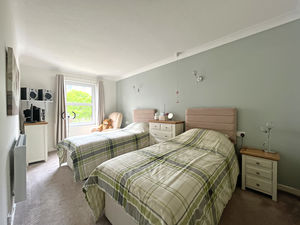 Photo 11- click for photo gallery